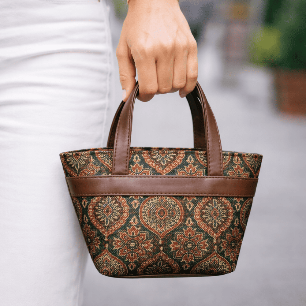 Energy's Lady Bee Oasis Mini